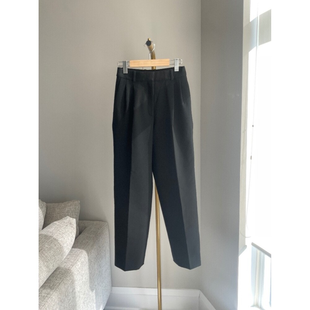 Aritzia Babaton Pleated Pant (Short Length)